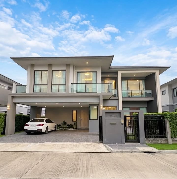 🚨 𝐅𝐨𝐫 𝐒𝐚𝐥𝐞 / 𝐅𝐨𝐫 𝐑𝐞𝐧𝐭 บ้านเดี่ยวหรู  ใกล้ Mega Bangna เดินทางไปสนามบินสุวรรณภูมิสะดวก🛫